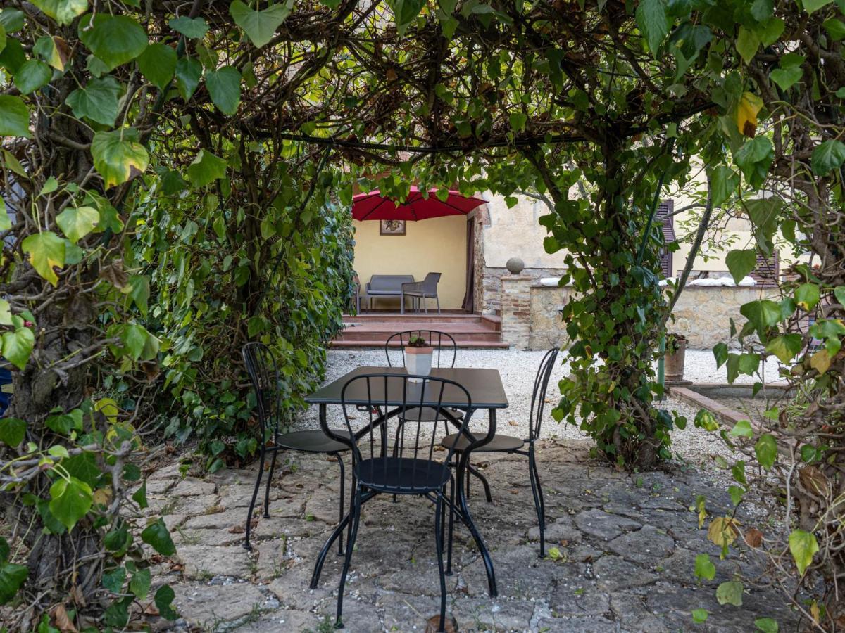 Podere Mona Pomarance Exterior photo