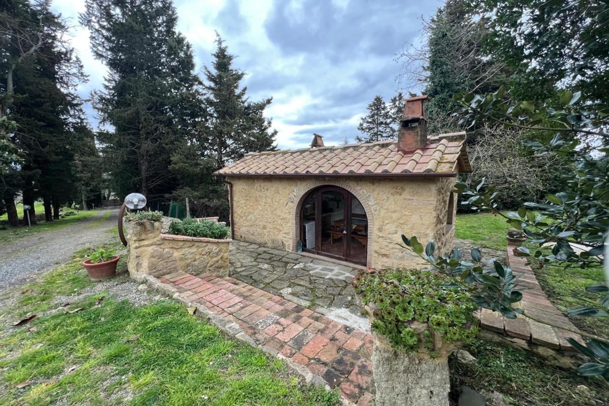 Podere Mona Pomarance Exterior photo
